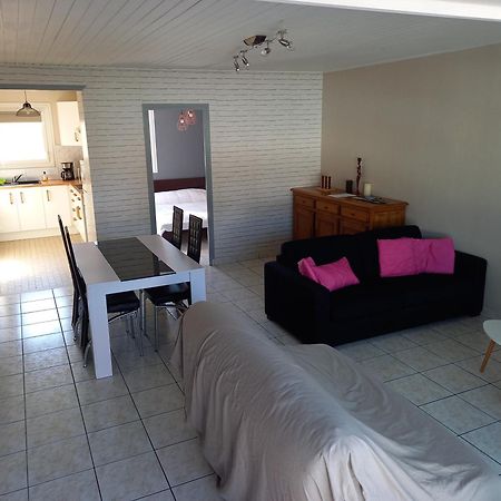 Appartement Spacieux Et Lumineux Secteur Petit Marche A 5 Min A Pied De La Plage Σαιν-Ζαν-ντε-Μον Εξωτερικό φωτογραφία