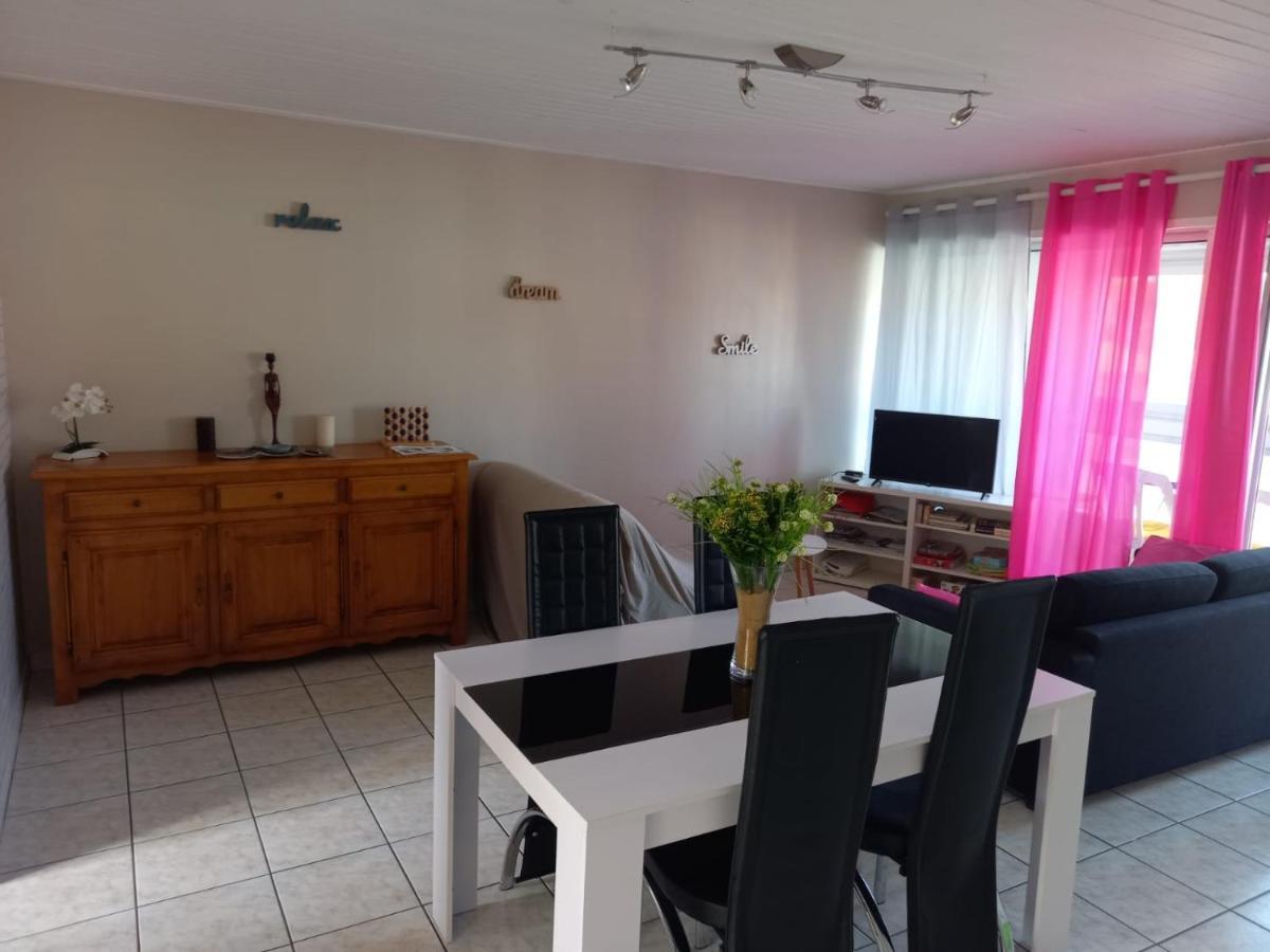 Appartement Spacieux Et Lumineux Secteur Petit Marche A 5 Min A Pied De La Plage Σαιν-Ζαν-ντε-Μον Εξωτερικό φωτογραφία